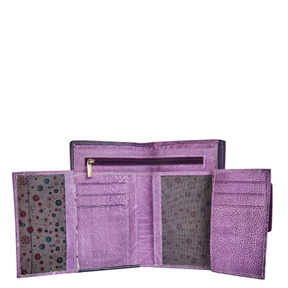 Bifold wallet made of real leather with a hand-painted swan design